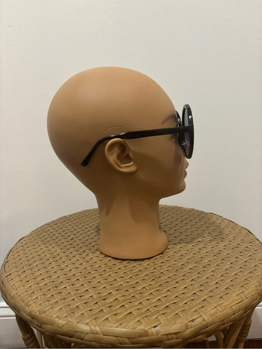 NY Sunglasses Black Round Rhinestone